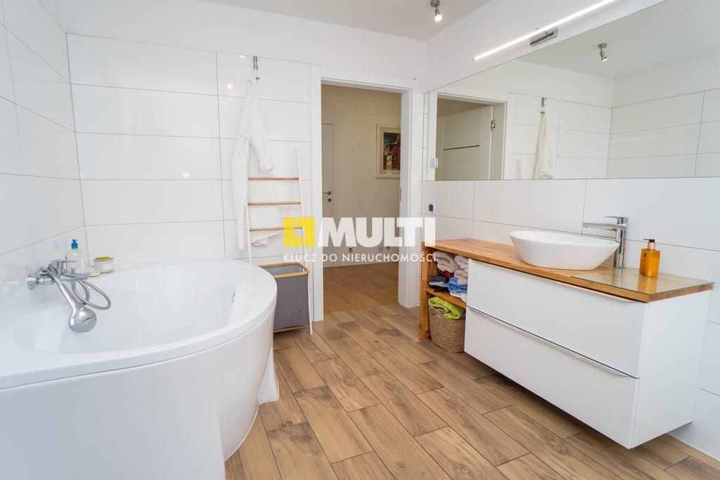 Ekskluzywny dom na Pogodnie. (14)