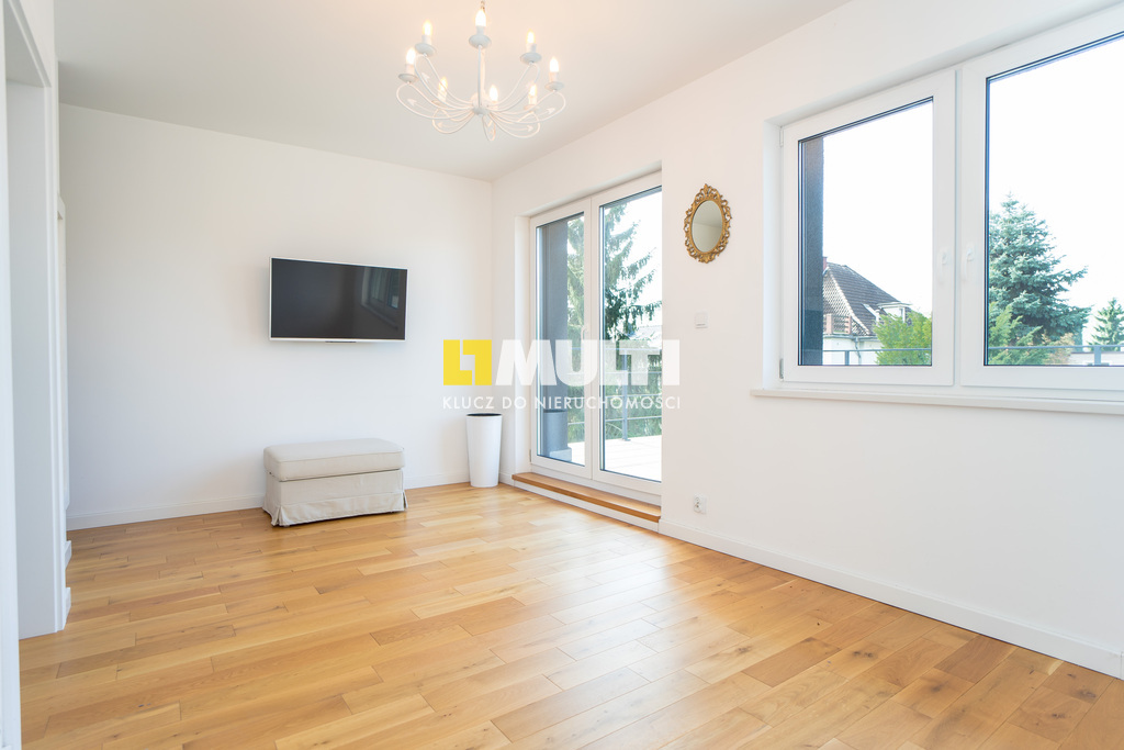 Ekskluzywny dom na Pogodnie. (18)