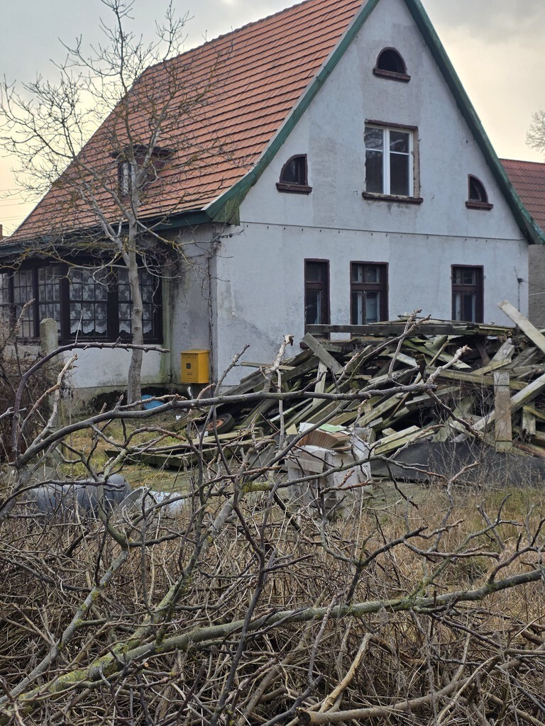 Dom w Trzebieży w okolicach plaży (4)