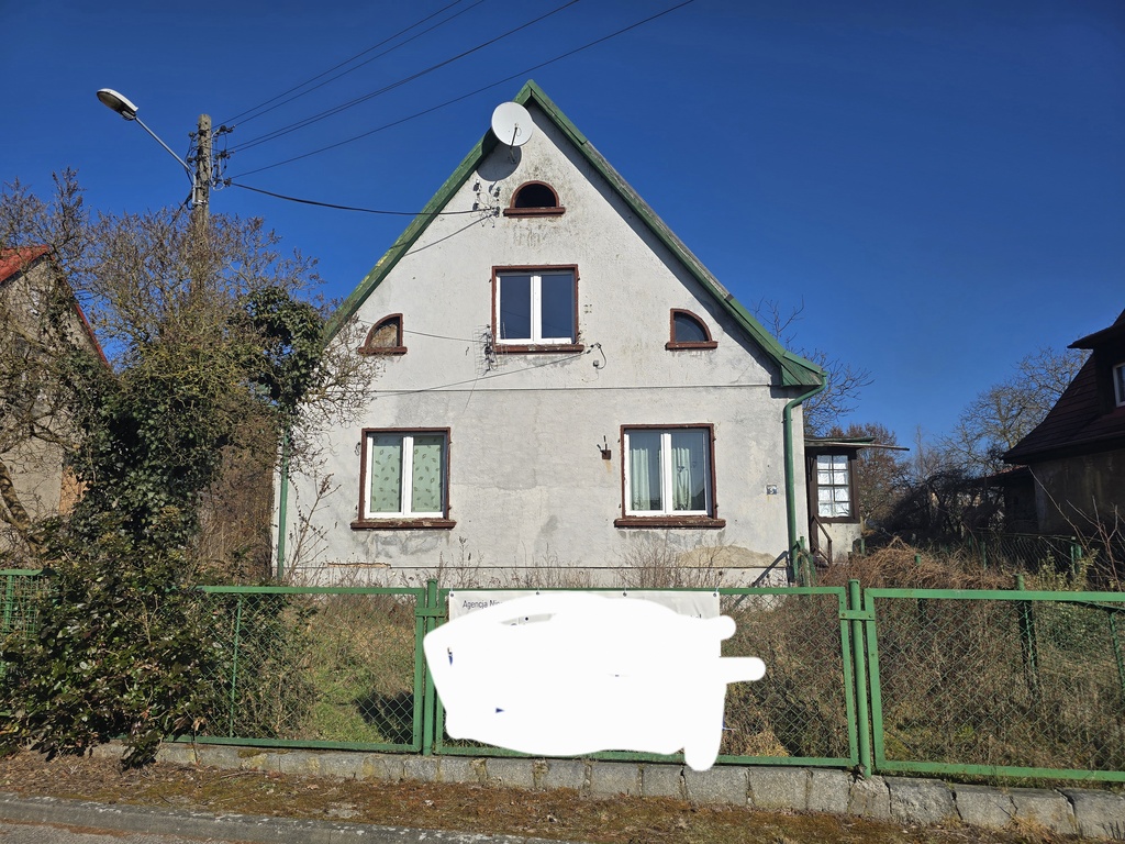 Dom w Trzebieży w okolicach plaży (1)