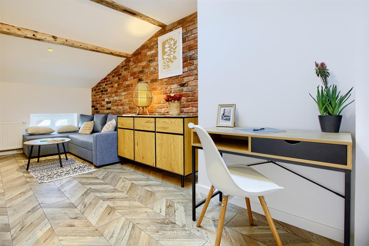 Piękna kawalerka w centrum miasta! 210.000 ! (2)