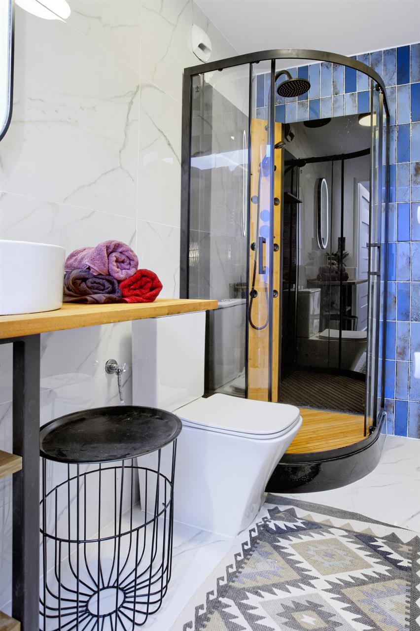 Piękna kawalerka w centrum miasta! 210.000 ! (8)