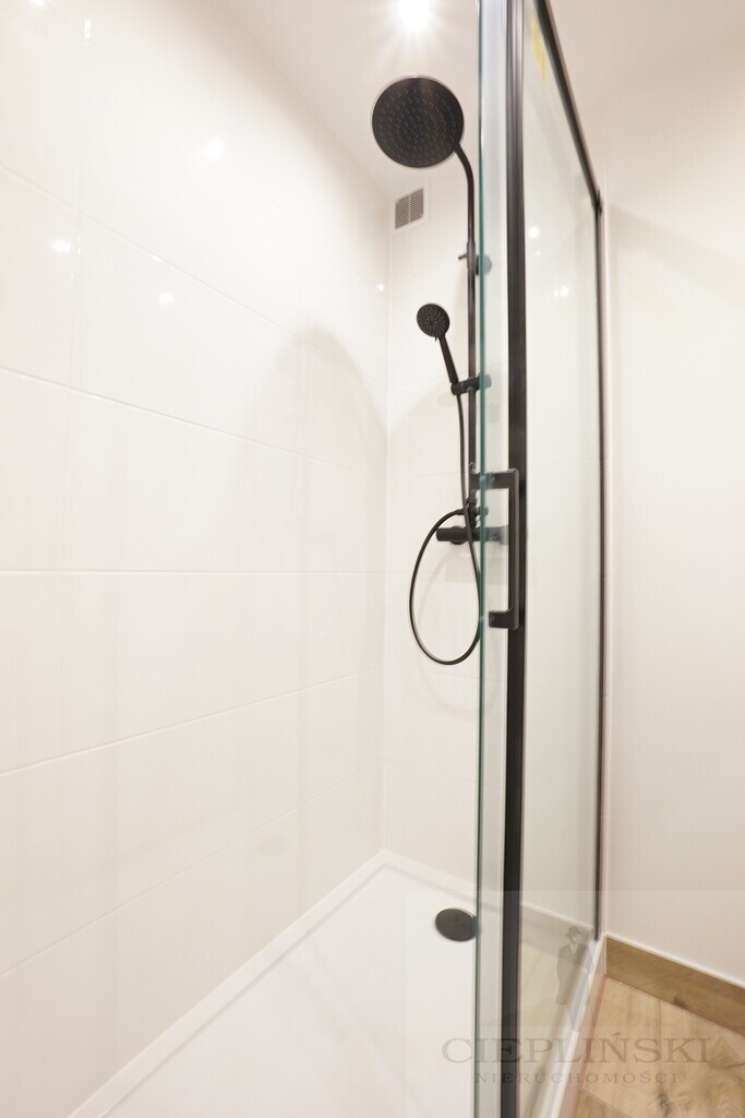 Kawalerka po remoncie | balkon | Jasne Błonia (14)