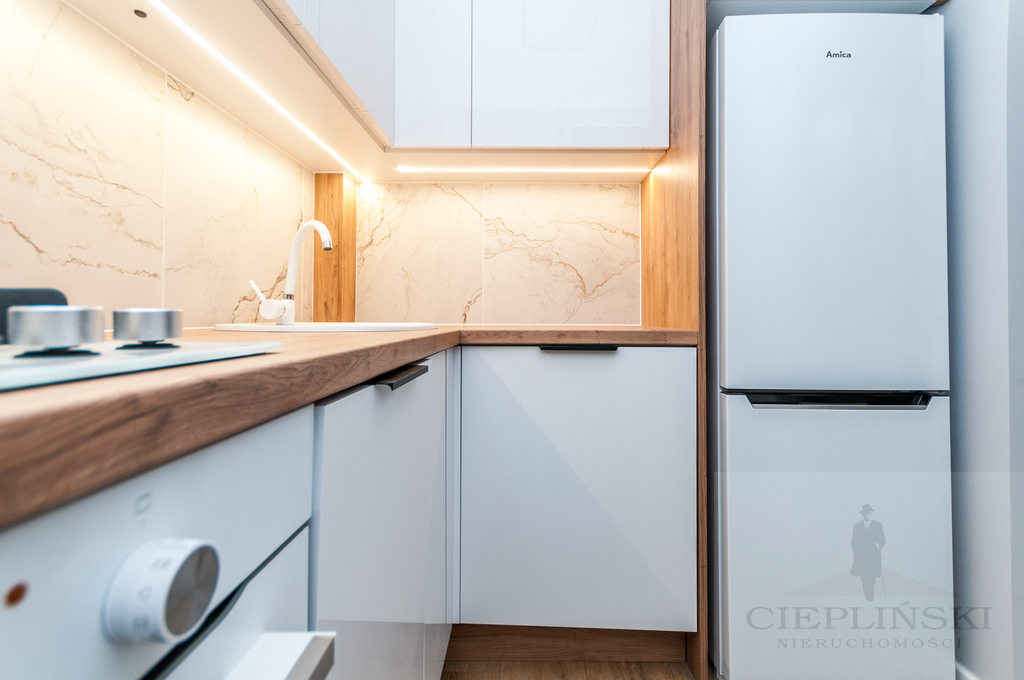 Kawalerka po remoncie | balkon | Jasne Błonia (6)