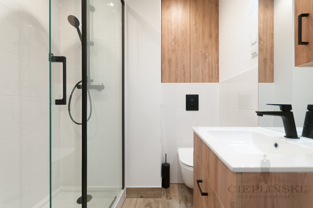 Kawalerka po remoncie | balkon | Jasne Błonia (8)