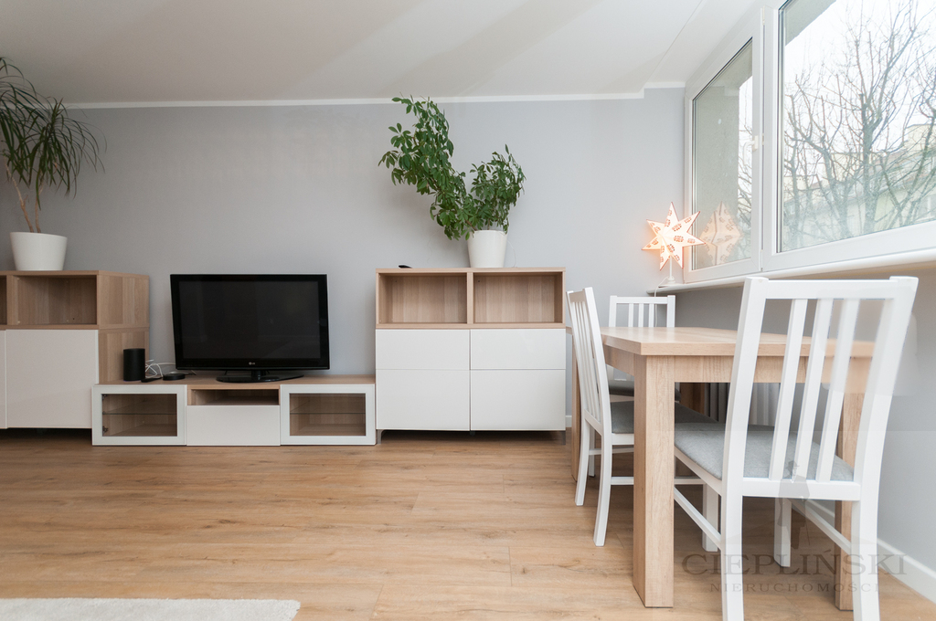 Kawalerka po remoncie | balkon | Jasne Błonia (4)