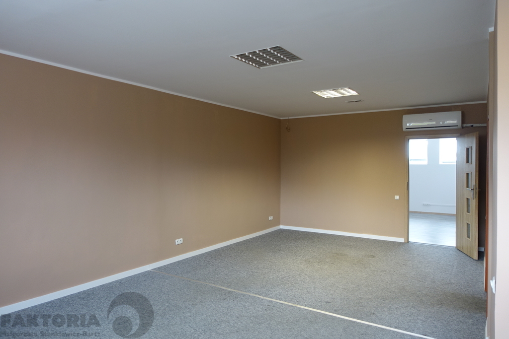 Przecław hala prod. magazynowa 150 m2 (1)