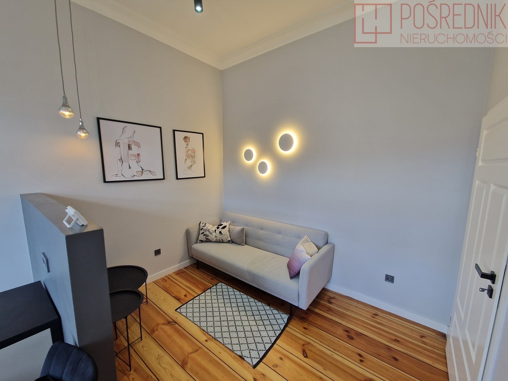 2 pokojowe z klimatem na Piastów 68 (2)