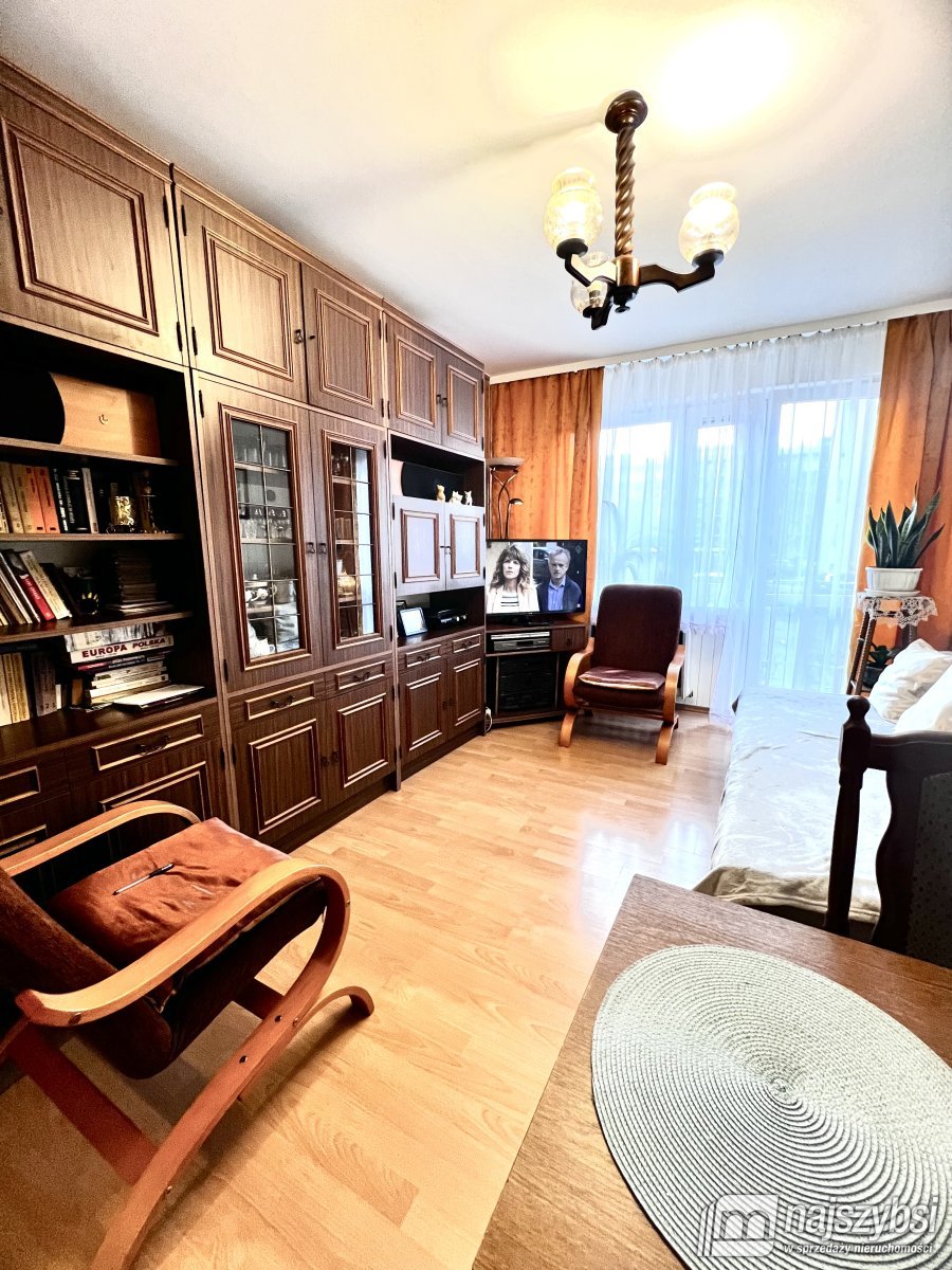 KOŁOBRZEG-MIESZKANIE 2pok. WYSOKI PARTER CENTRUM ! (10)