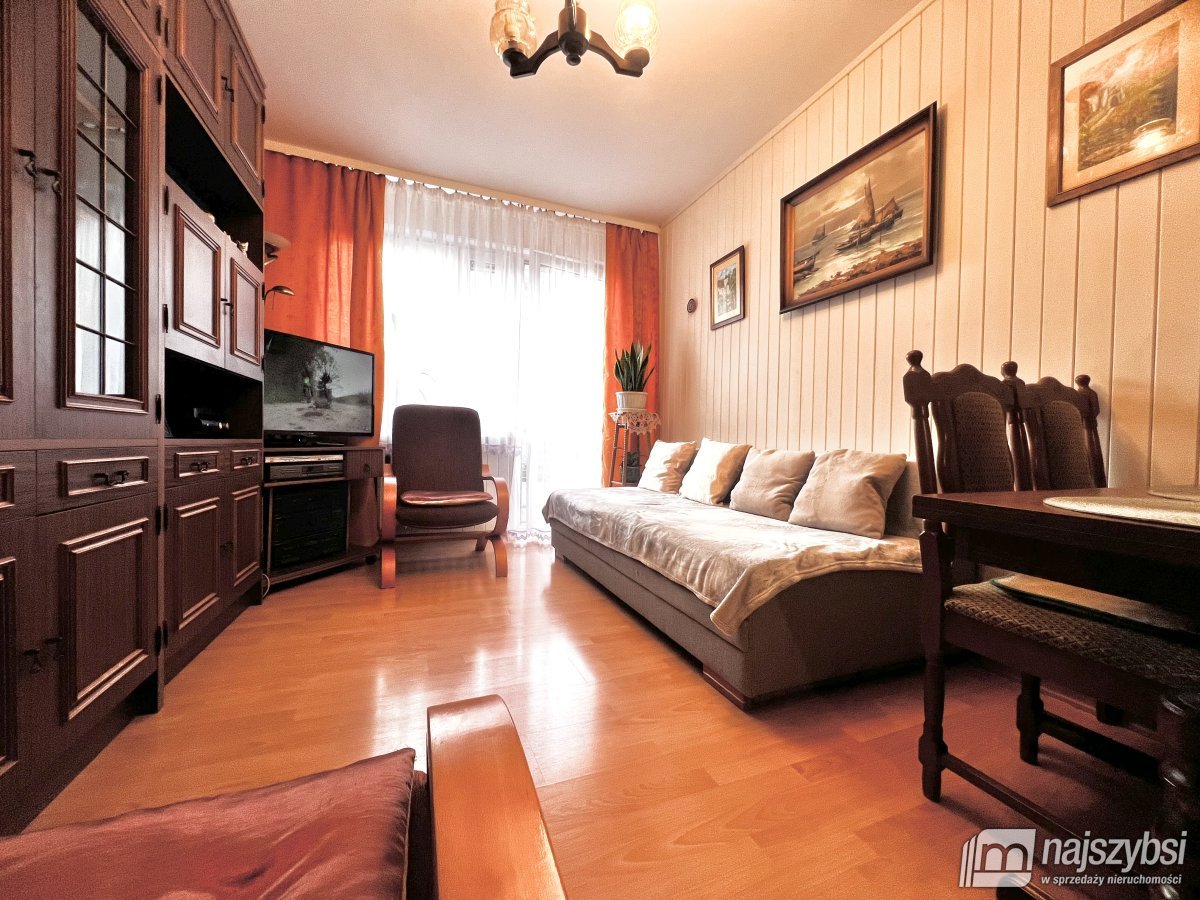 KOŁOBRZEG-MIESZKANIE 2pok. WYSOKI PARTER CENTRUM ! (3)