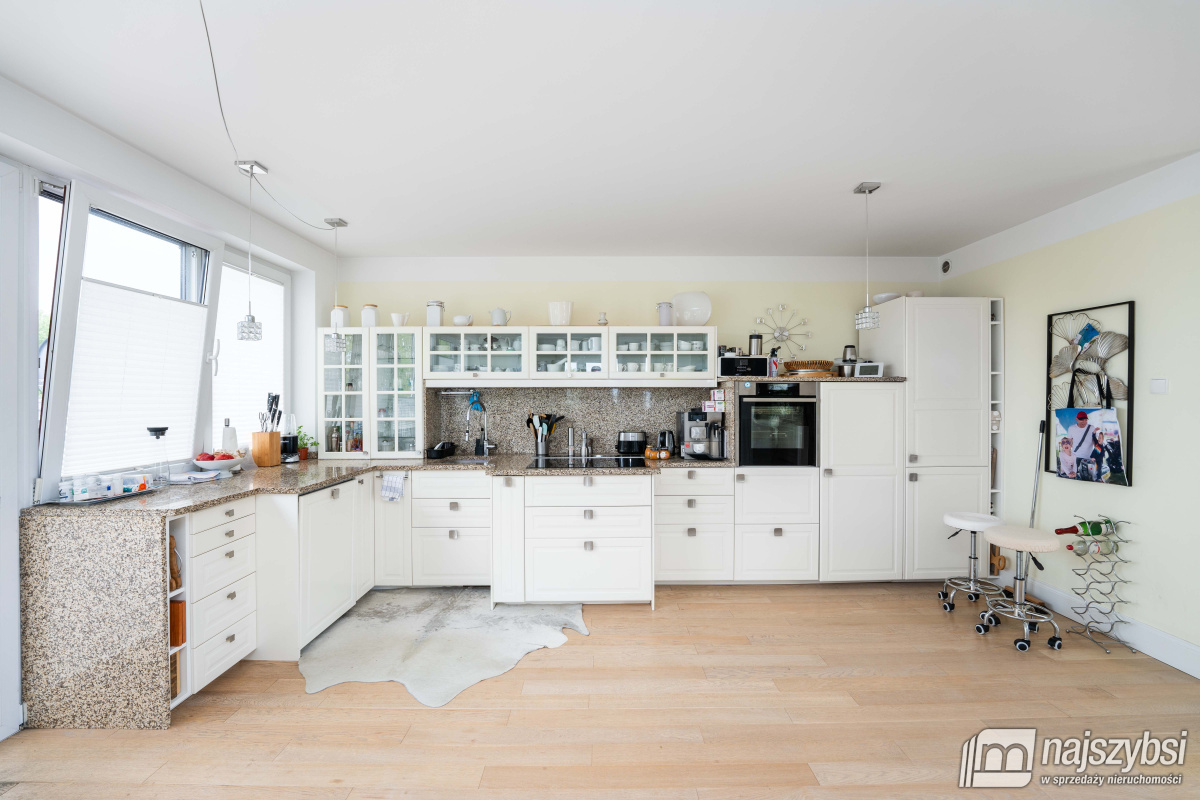 KOŁOBRZEG-MIESZKANIE 118m2 2 TARASY WIDOK NA MORZE (7)