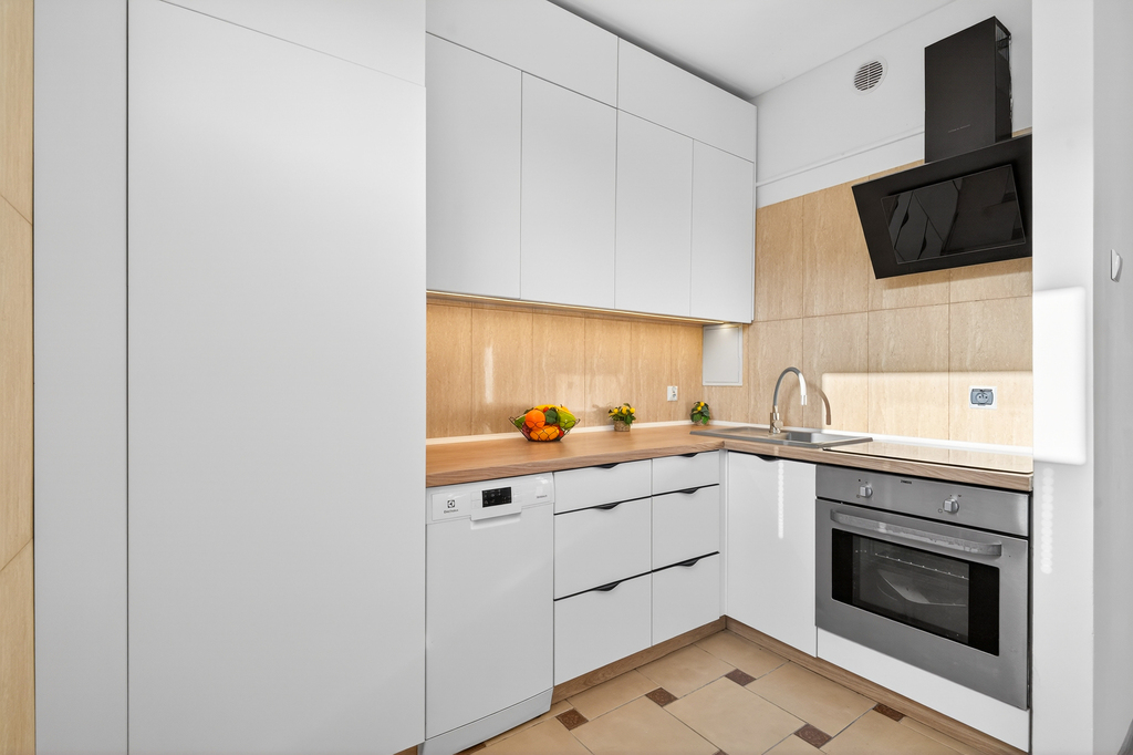 32m2 - przestronna kawalerka, dobry standard! (7)