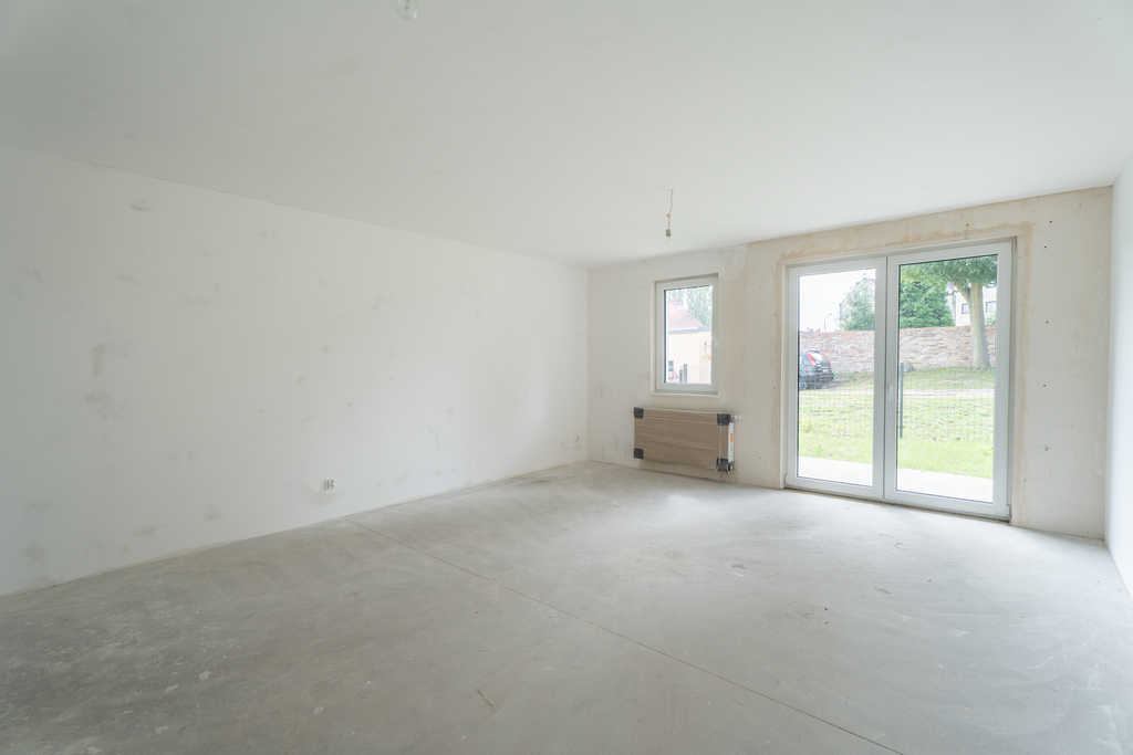 Kawalerka w nowoczesnym bloku (3)