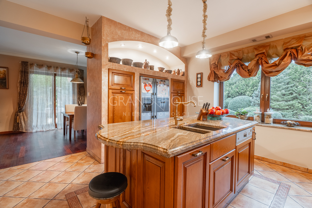 Luksusowa rezydencja z pięknym ogrodem | Mierzyn (27)