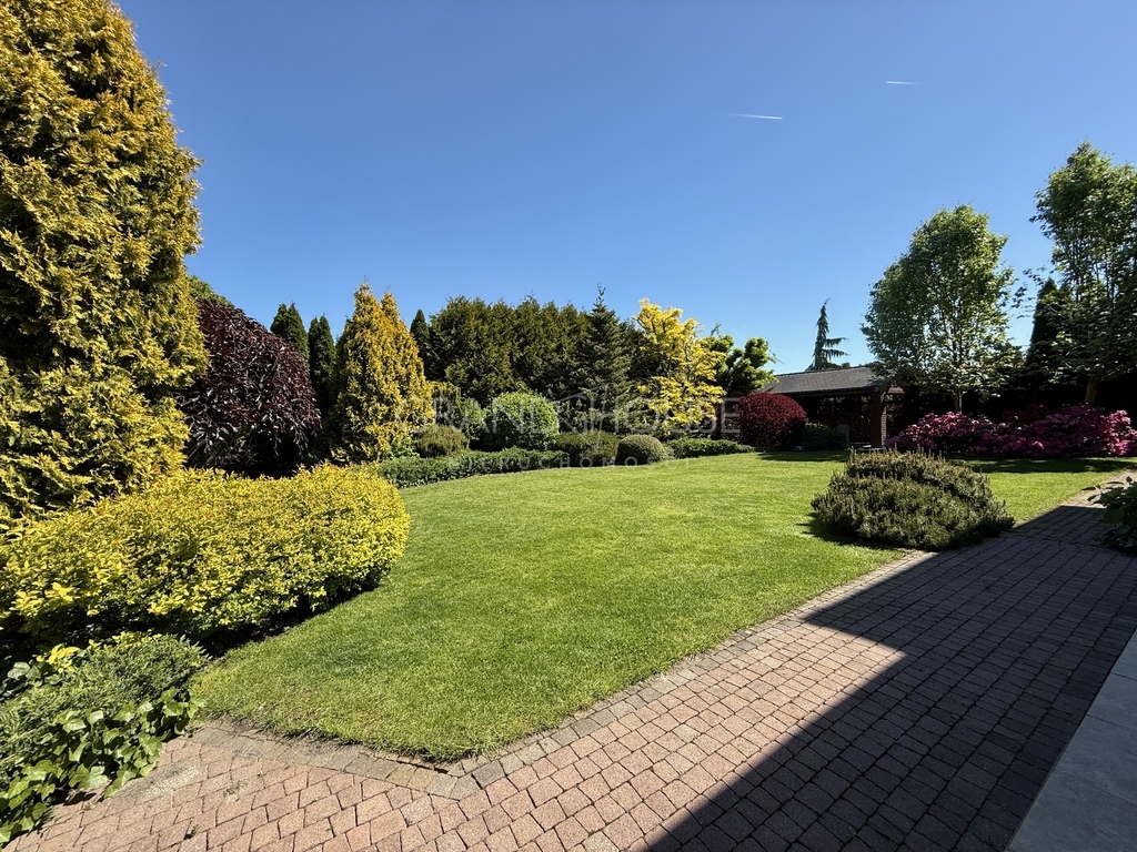 Luksusowa rezydencja z pięknym ogrodem | Mierzyn (30)