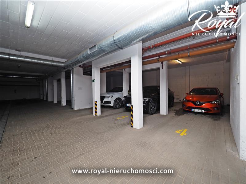 Miejsce postojowe w hali garażowej - Hallera 19 (2)