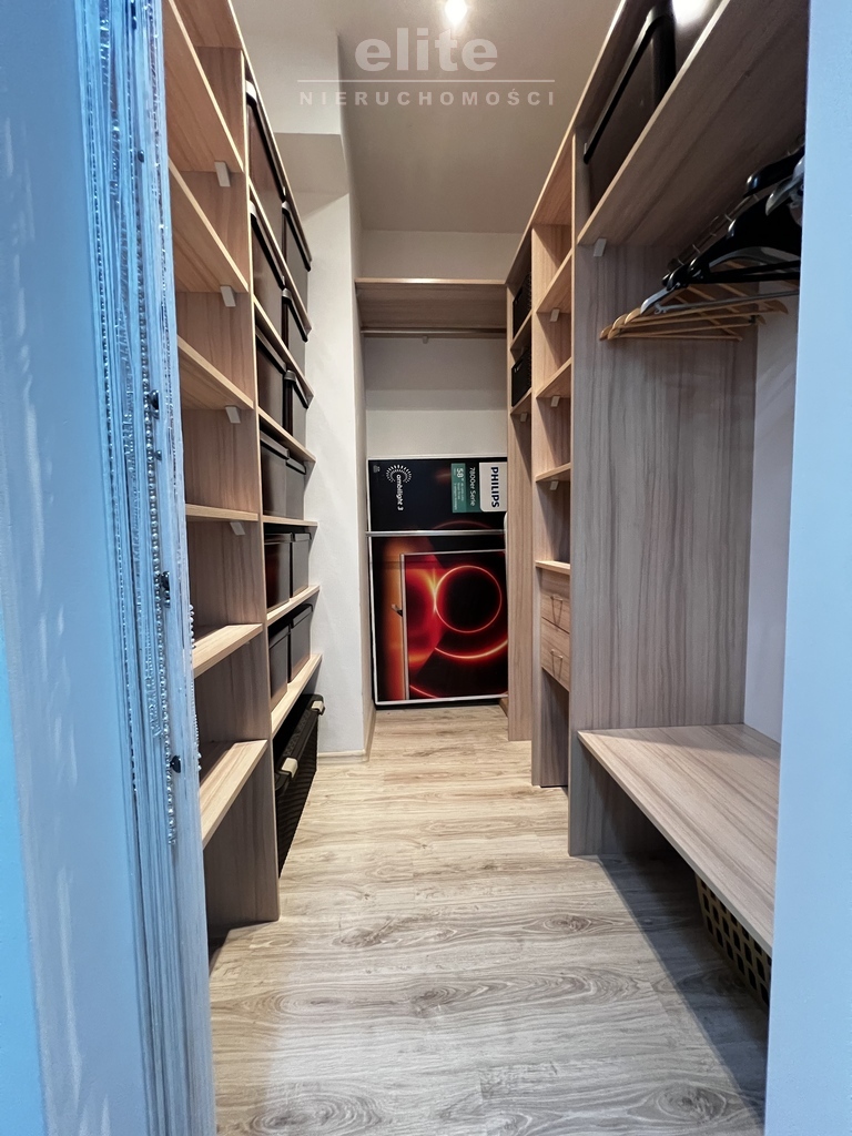 Barbakan osiedle zamknięte 2 pok + garderoba (14)