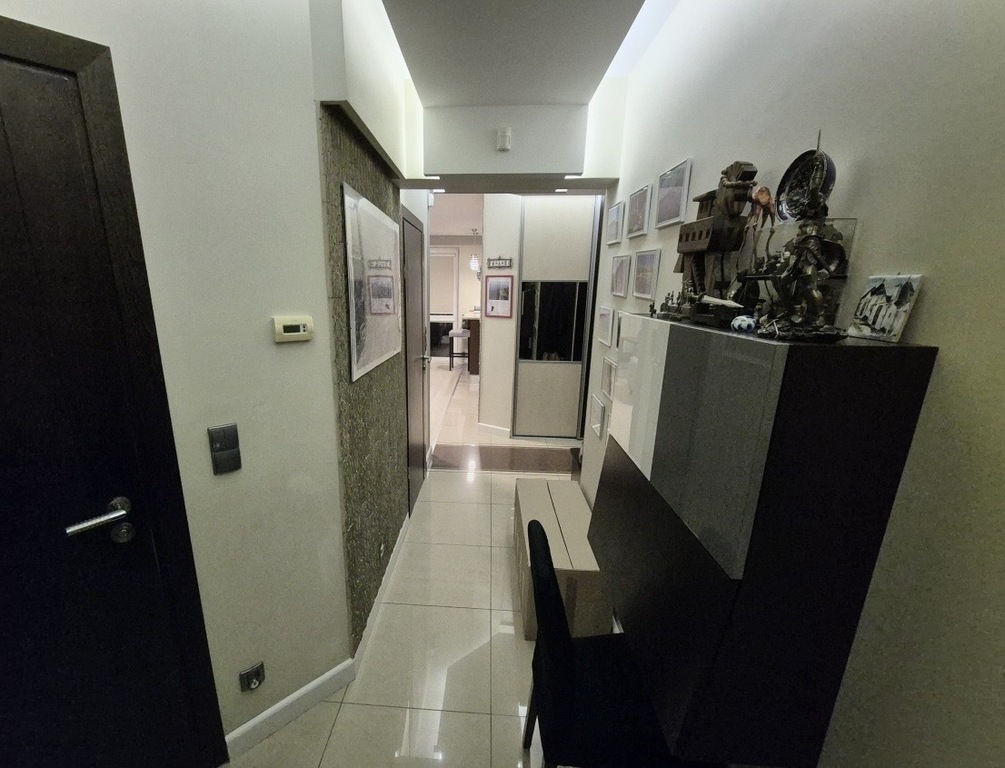 ŚLICZNE 74m2 W centrum, 2 Balkony Winda, parking (7)