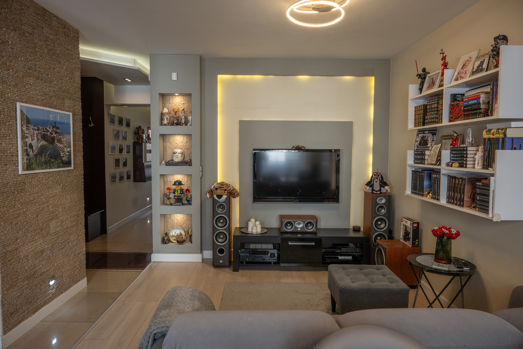 ŚLICZNE 74m2 W centrum, 2 Balkony Winda, parking (2)