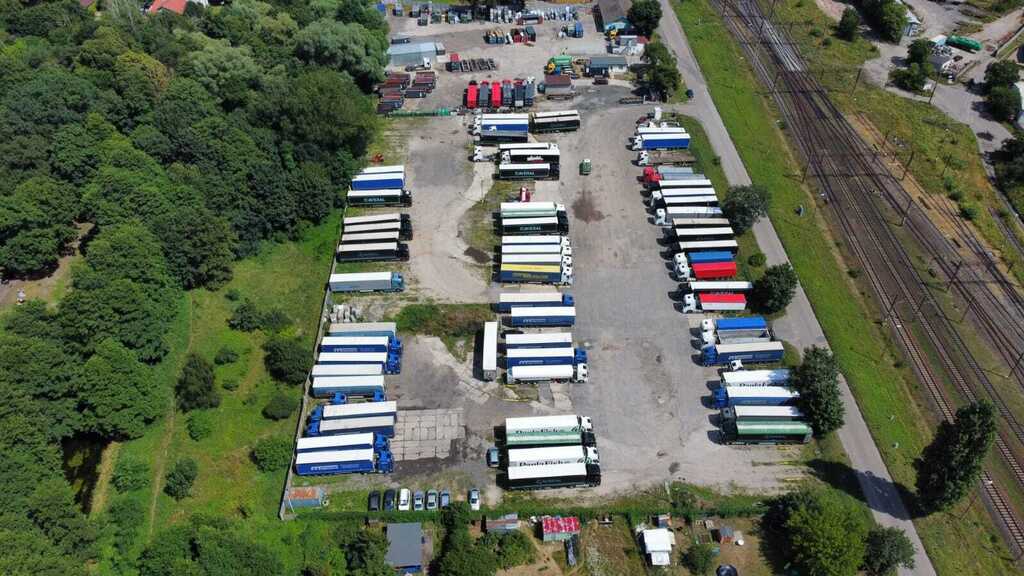 Utwardzony plac 1 ha, media, ogrodzenie - Dąbie (1)