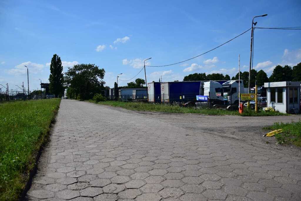 Utwardzony plac 1 ha, media, ogrodzenie - Dąbie (4)