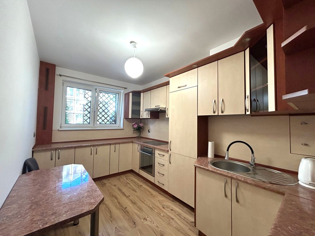 2 pokoje; enklawa ciszy (8)