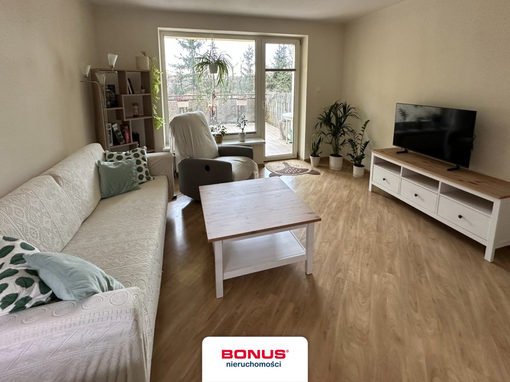 Ładne mieszkanie z ogrodem oraz dużym tarasem (3)