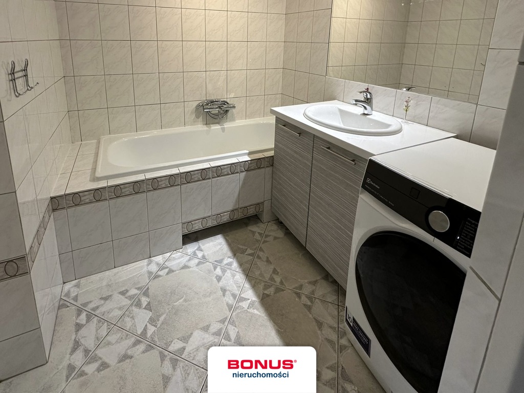 Ładne mieszkanie z ogrodem oraz dużym tarasem (21)