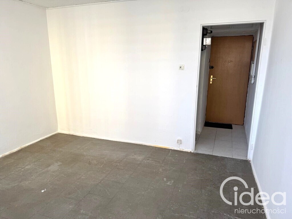 Kawalerka, parter, spółdzielcze (4)