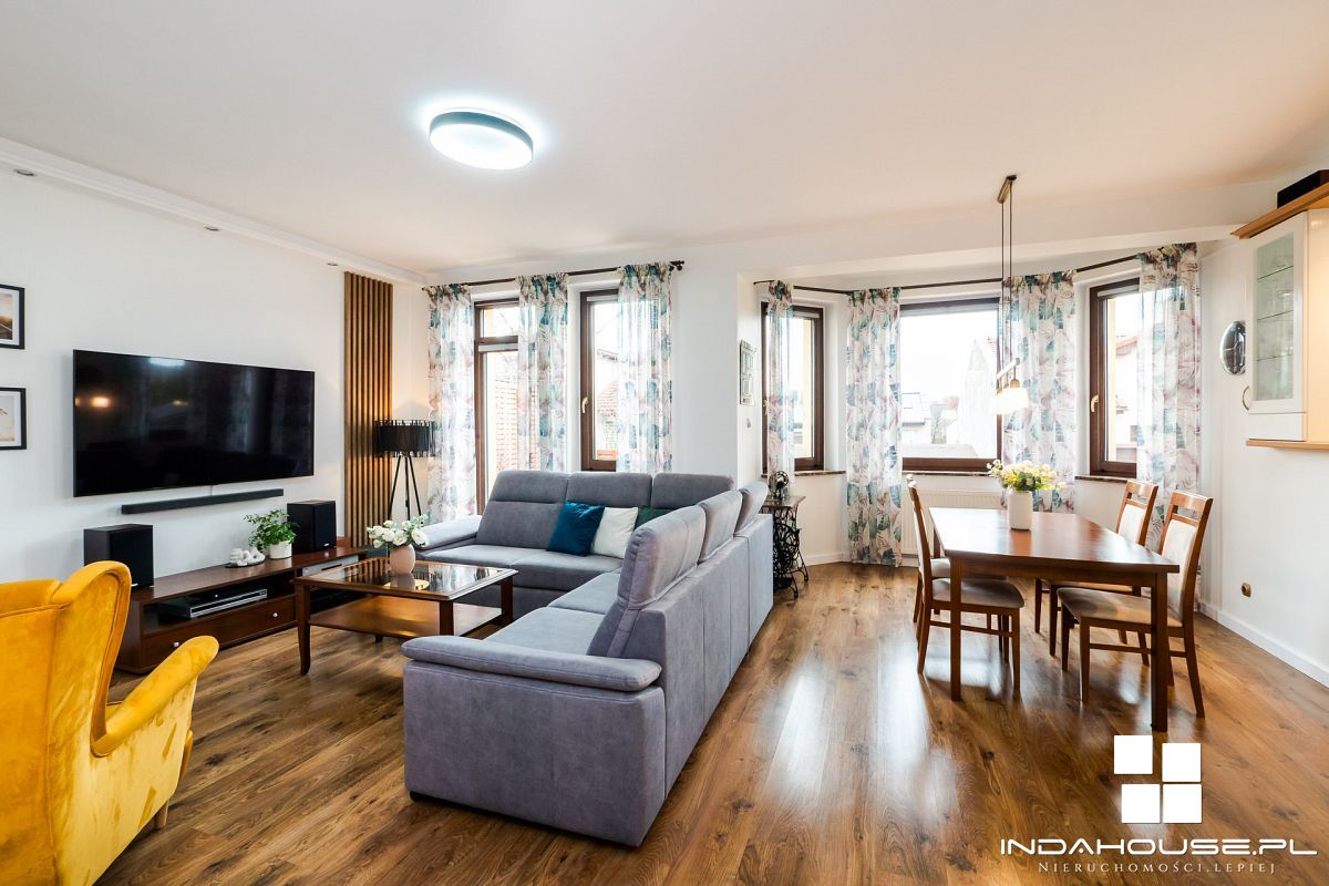 Dom z 4 sypialniami, duża, zagospodarowana działka (1)