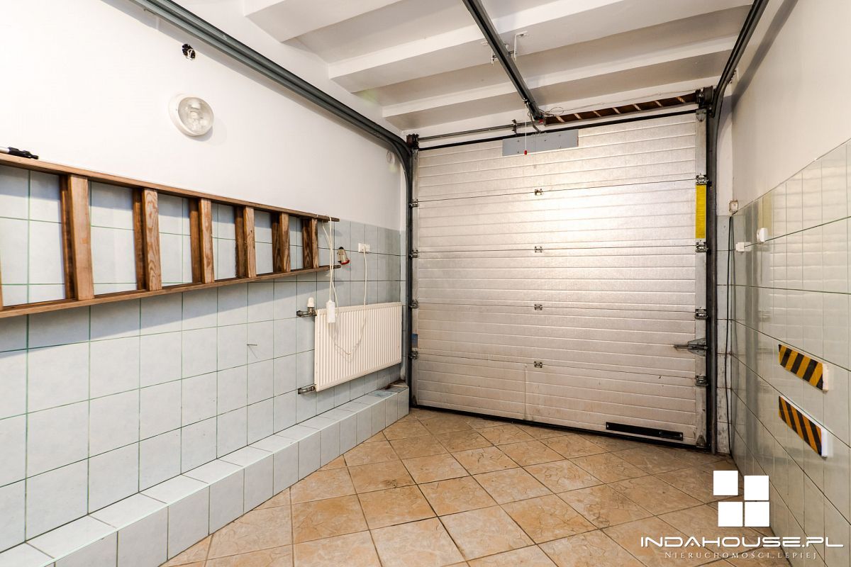 Dom z 4 sypialniami, duża, zagospodarowana działka (18)