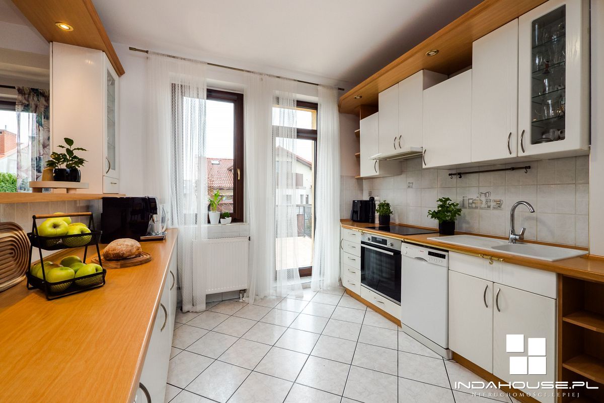 Dom z 4 sypialniami, duża, zagospodarowana działka (4)