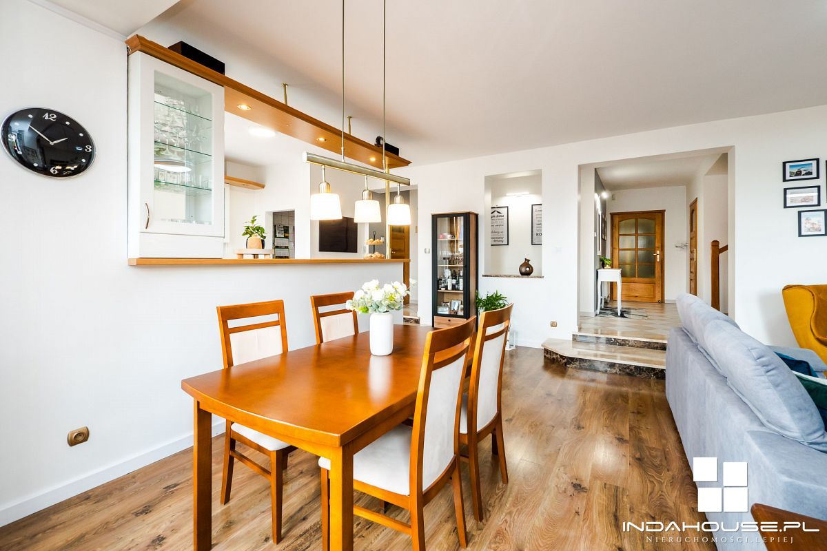 Dom z 4 sypialniami, duża, zagospodarowana działka (6)