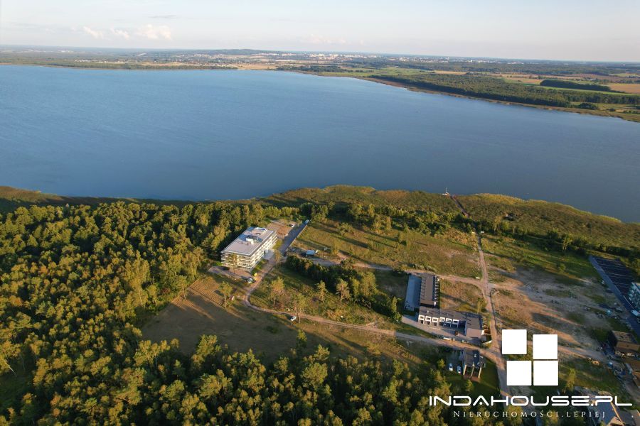 Działka z eleganckim sąsiedztwem apartamentowców (2)