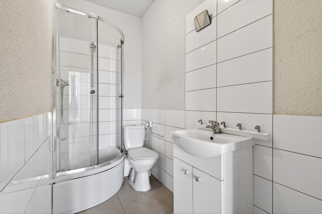 Mieszkanie 115,5 m2 w kamienicy, 7 pokoi, centrum (14)