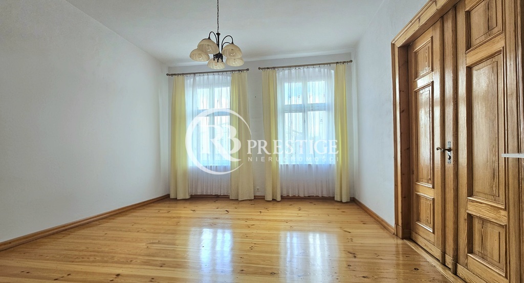 Mieszkanie z potencjałem i widokiem na Plac Zgody (3)