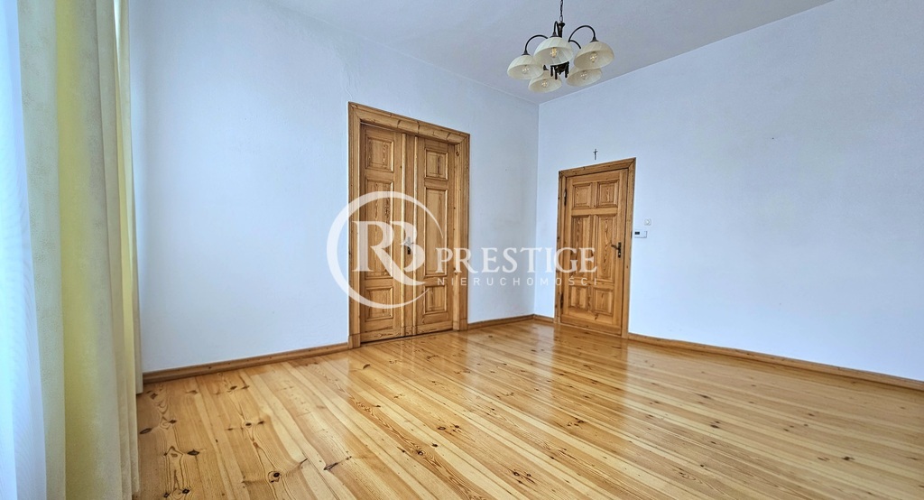 Mieszkanie z potencjałem i widokiem na Plac Zgody (5)