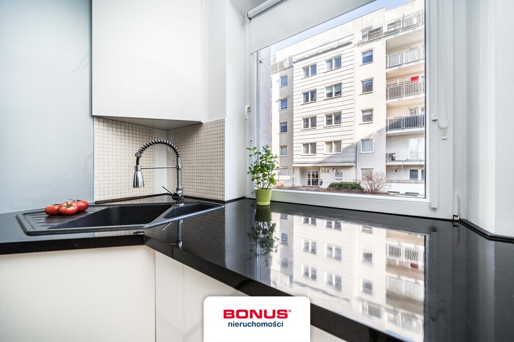 3 pokoje - Osobna kuchnia - Duży balkon - Parking (2)