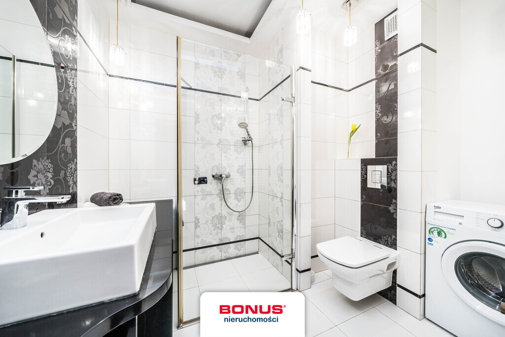 3 pokoje - Osobna kuchnia - Duży balkon - Parking (12)