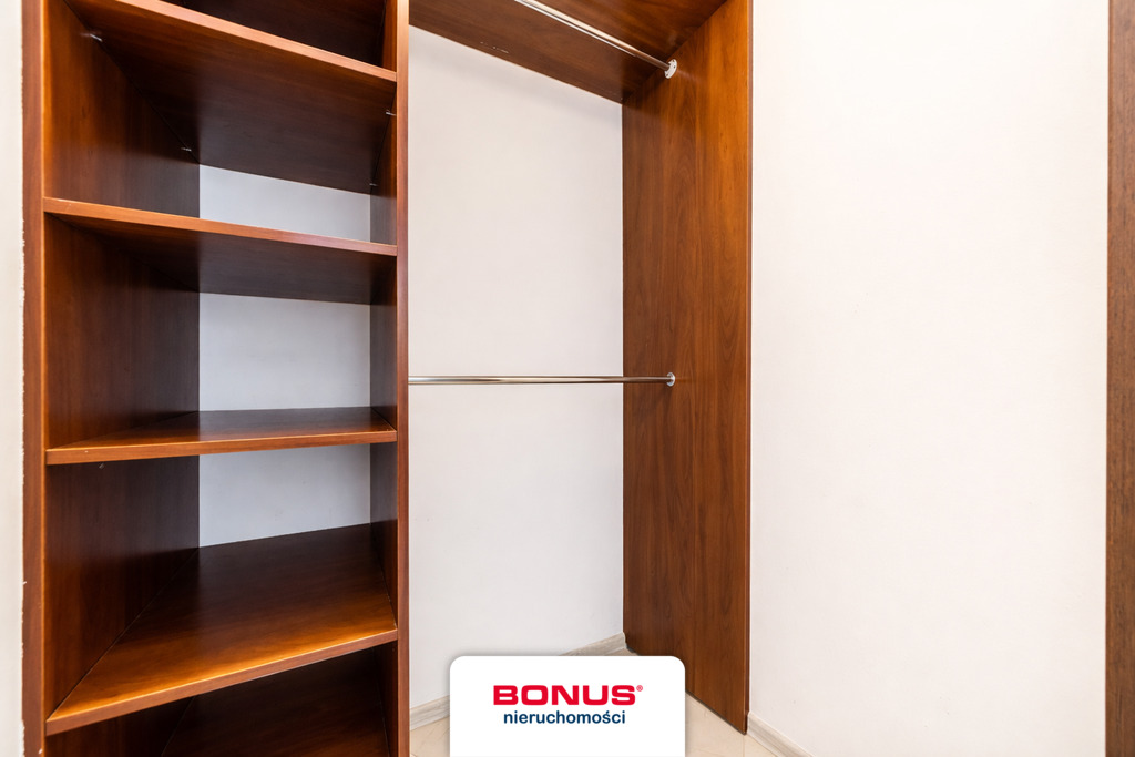 3 pokoje - Osobna kuchnia - Duży balkon - Parking (24)