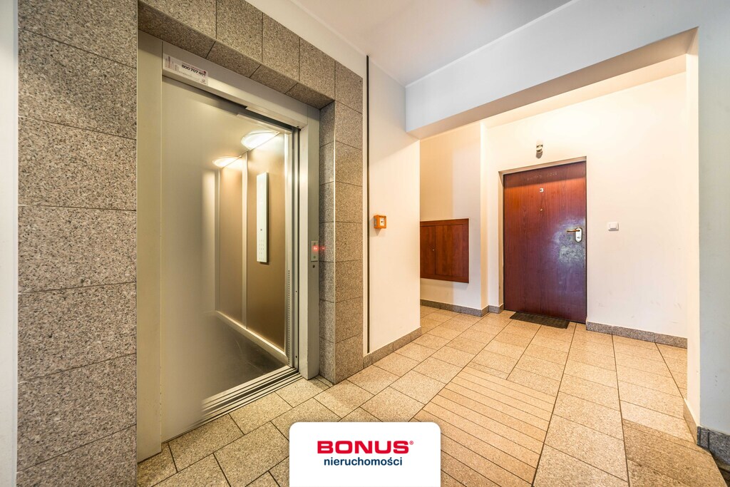 3 pokoje - Osobna kuchnia - Duży balkon - Parking (26)