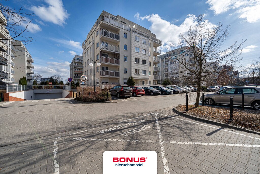 3 pokoje - Osobna kuchnia - Duży balkon - Parking (26)