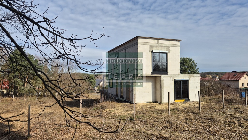 Nowoczesny dom z widokiem. (23)