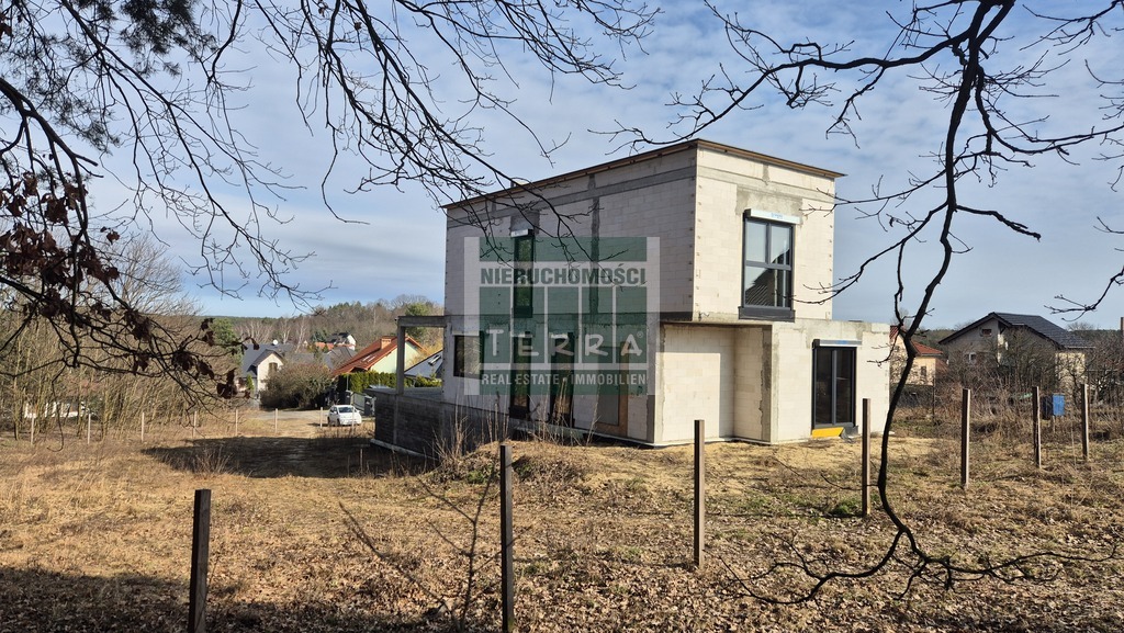 Nowoczesny dom z widokiem. (8)