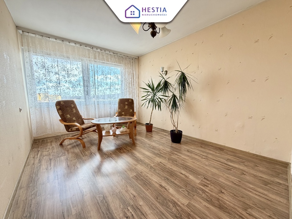 3-pok z oddzielną kuchnią. Balkon, piwnica. (7)