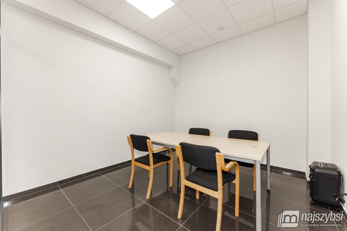 Stargard-lokal usługowy 200m2,opłaty w cenie netto (16)