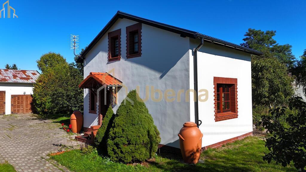 Dom i garaż nad wodą - światłowód (8)