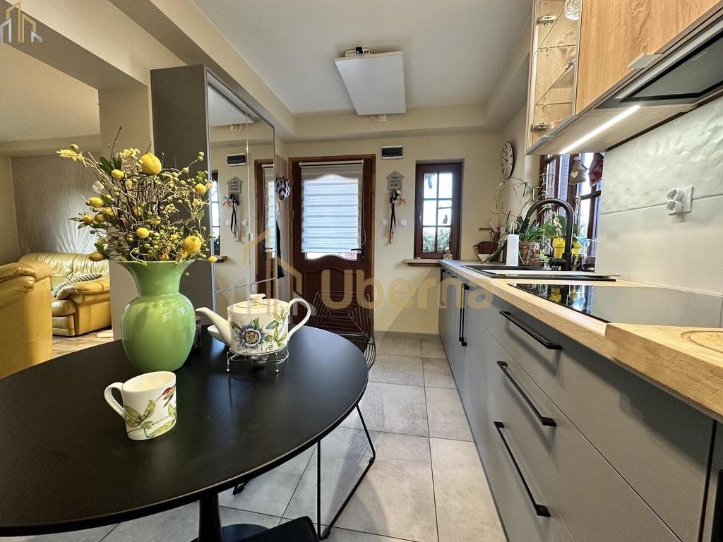 Dom i garaż nad wodą - światłowód (11)