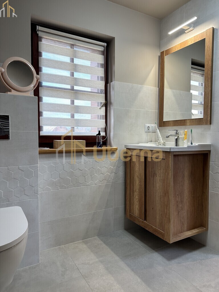 Dom i garaż nad wodą - światłowód (26)