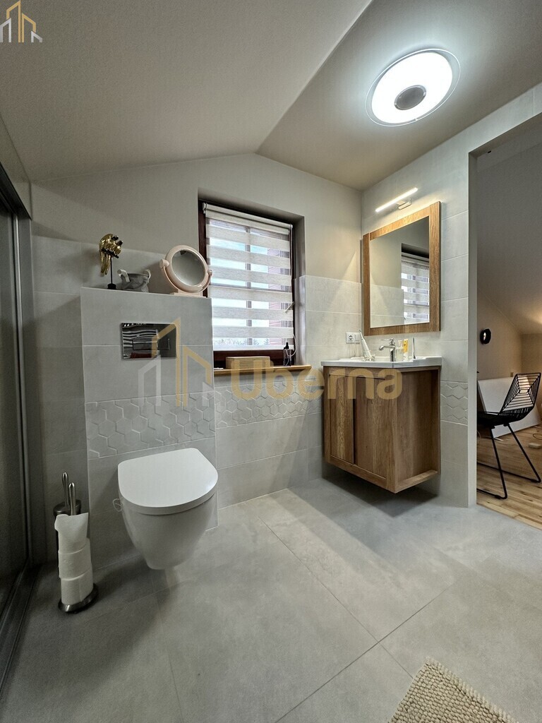 Dom i garaż nad wodą - światłowód (28)